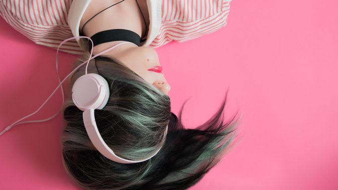 3 The Best Headphones for under 200